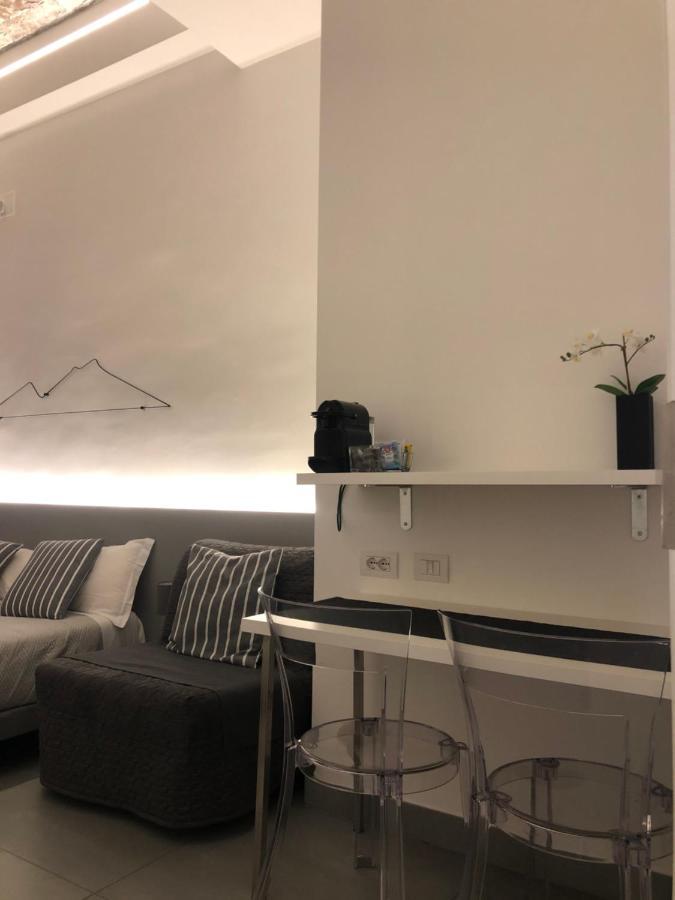 Vesucharme Suite Luxury Room Napoli Exterior foto